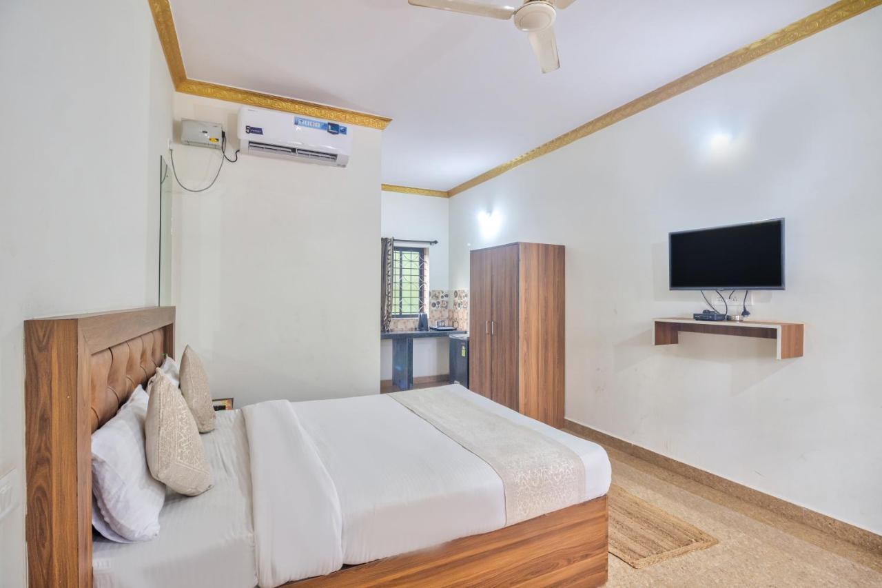 Отель Calangute Bay Экстерьер фото