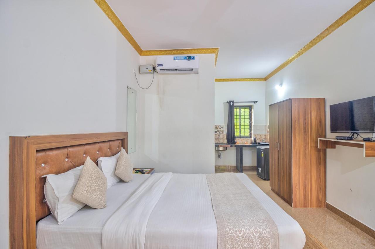 Отель Calangute Bay Экстерьер фото